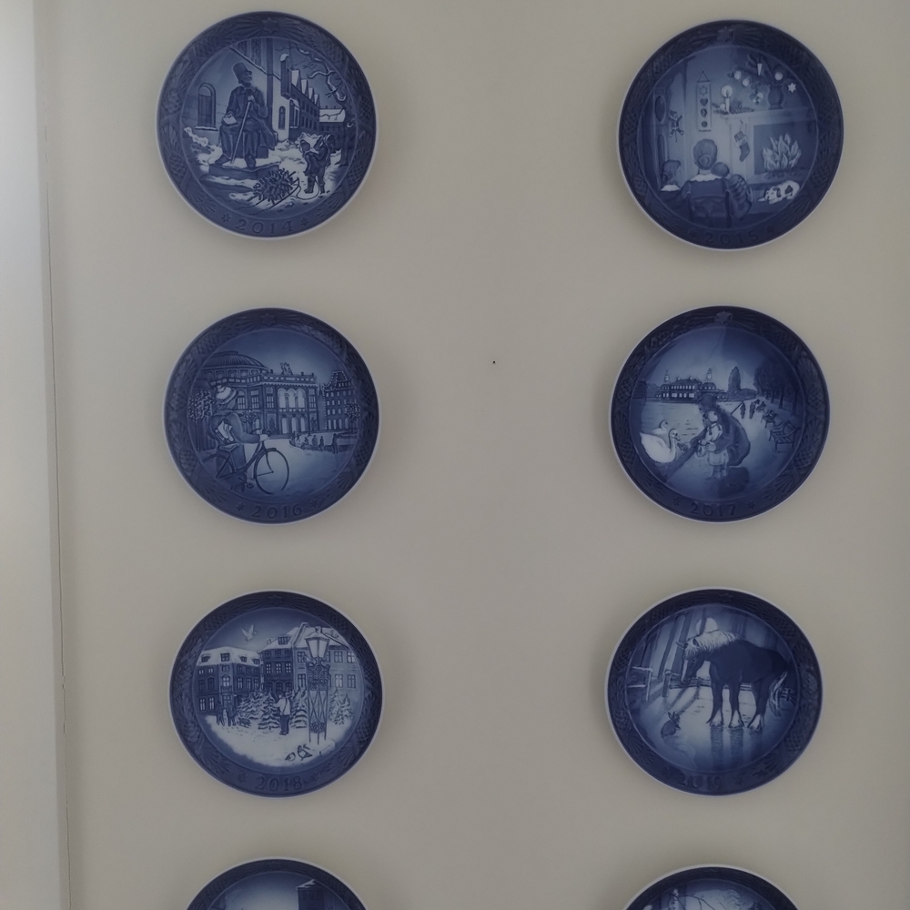 Blue Decorative Wall Plates Set